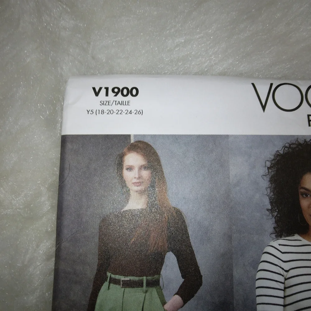 VOGUE V1900 Sz 18-26 Misses EASY High Waist Zip Fly Semi Fitted Pants or Shorts